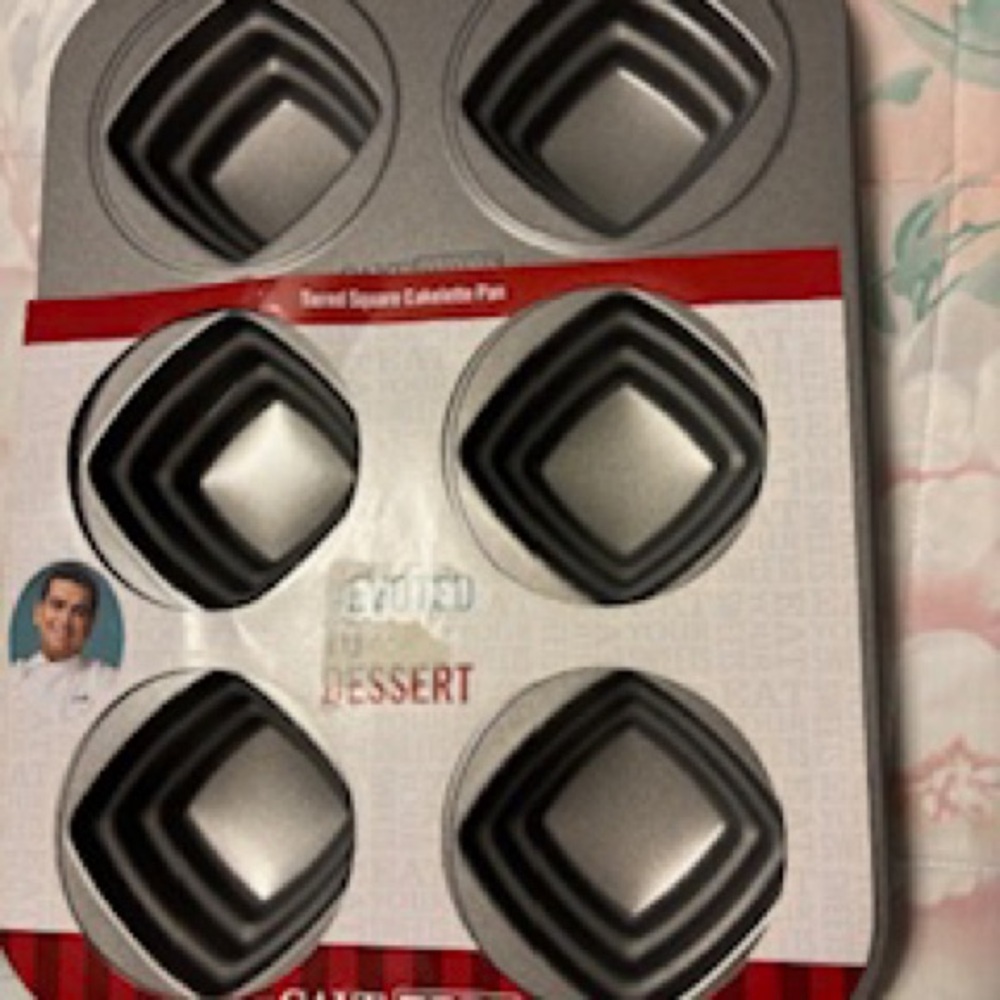 Nordic Ware Silver Square Cakelet Pan